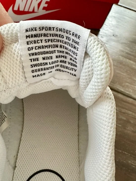 Nike Women’s Court Legacy Lift Sneakers with Black Swoosh and Tan Stripe - Picture 6 of 9